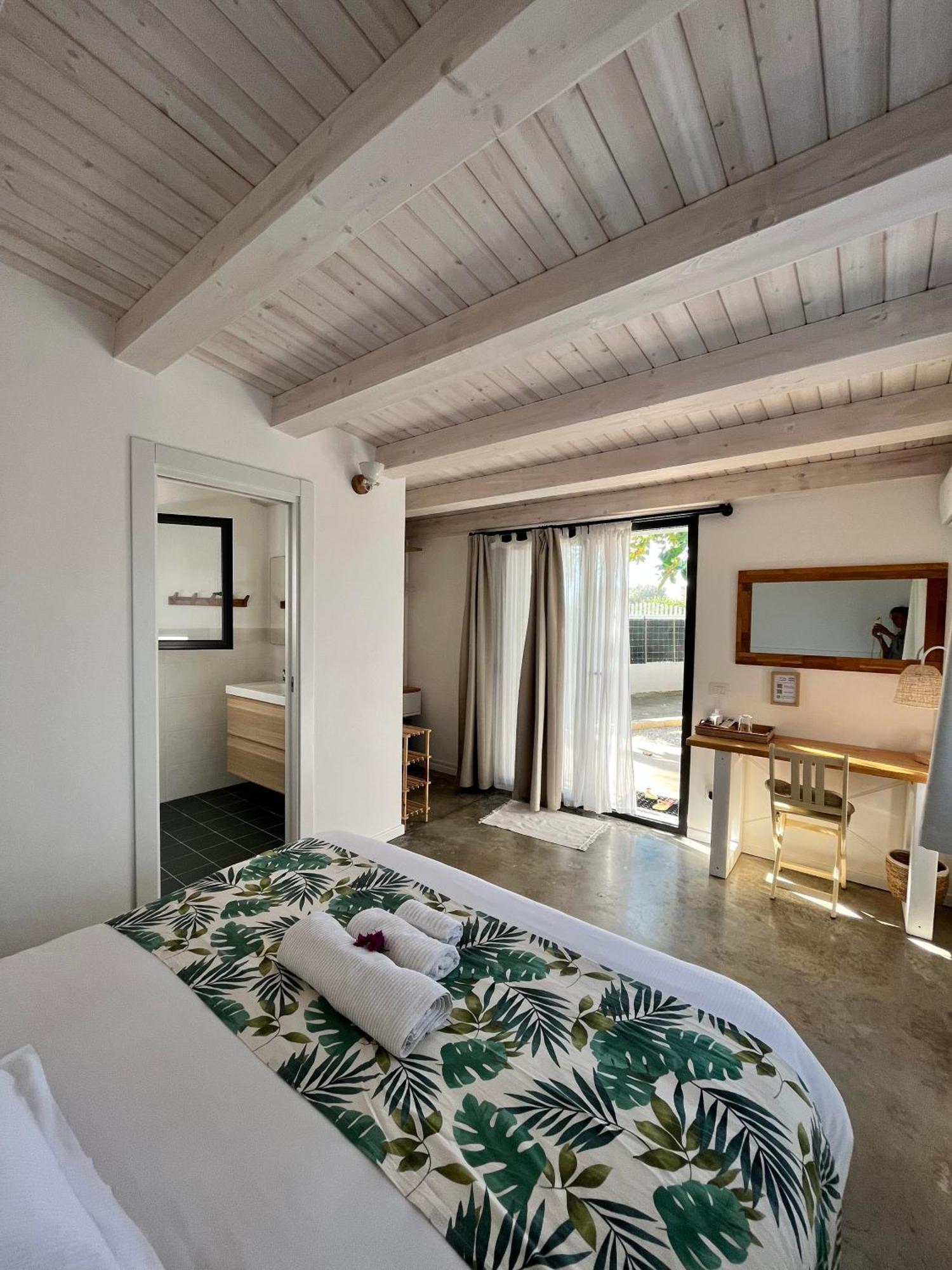 Mayana Sicily - The Suites Santa Maria Del Focallo Exterior photo